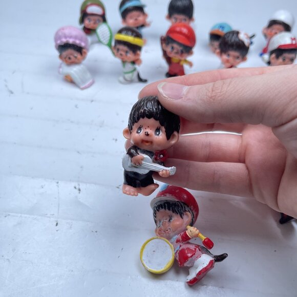 Lot of 13 Monchichi Sekiguchi Figurines Vintage 1979 1981 & more Toys Mattel - Picture 10 of 16